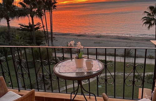 Estepona Apartment | Stunning 2-Bedroom Penthouse (low-rise) Right Beside Beach/Fab Views