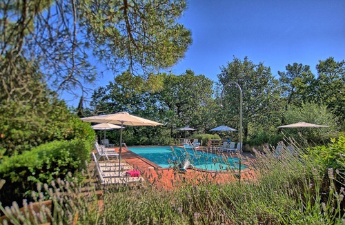 Bucine Villa | Stunning private villa for 17 people with WIFI, private pool, TV, veranda and panoramic view