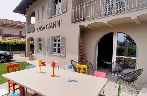 La Morra House | Suite in villa close to ALBA (Suite ROERO)