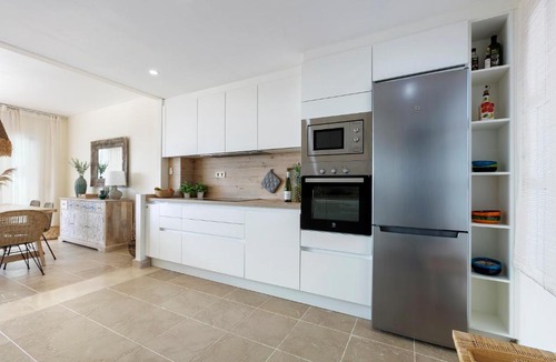 Manilva House | Sun-Soaked Home - Panoramic Sea View, Pool, Parking