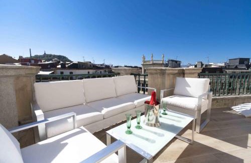 Gros Apartment | Sunset V - The Rentals Collection