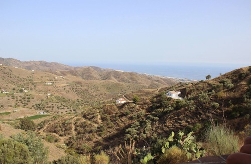 Sayalonga Villa | SUPER LOCATION AND FANTASTIC VIEWS OF THE SEA AND MOUNTAINS. BEAUTIFUL POOL