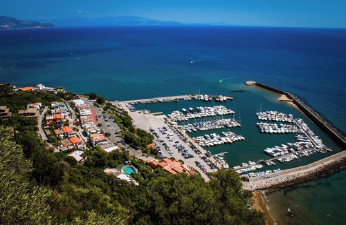 Faro Apartment | SUPERIOR APARTMENT in Villa - San Felice Circeo
