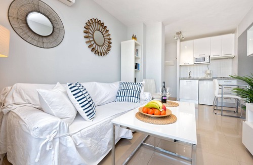 La Malagueta Apartment | Susana - Holiday home in Malaga by Solaga