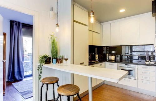 La Sagrada Familia Apartment | Sweett | Raul - Two Bedroom Apartment, Sleeps 4