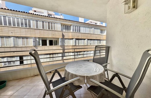 Roses Town Center Apartment | TAR. Roses center, 300m from the beach