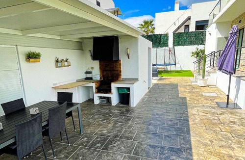La Colina Villa | Tasteful villa in Comunidad Valenciana with pool