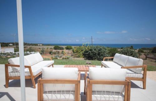 Capitolo Villa | TD Villa Maestrale Luxury Pool & Sea View