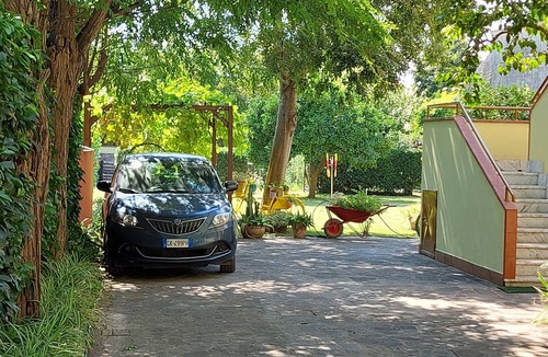 Laura Apartment | The Agave, vacation villa home in Paestum