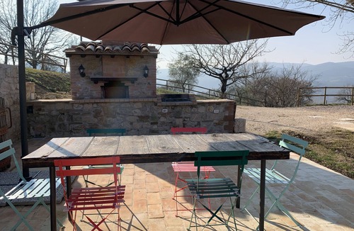 Todi Villa | The Casale di Todi on the Umbrian Hills