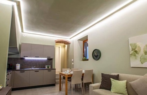 Madonna dell'Olmo Apartment | The Elm House - Suite Apartment SMERALDO - Cuneo