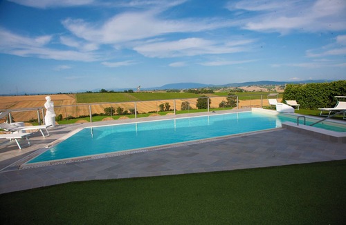 Marsciano House | The Flower of Thorn a cozy and modern house with all the comforts.