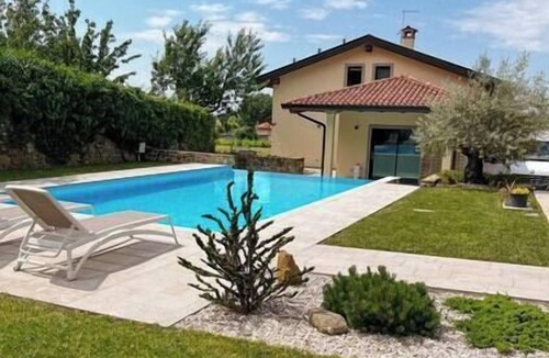 Cormons House | "The Freedom" Room with Pool View in Collio