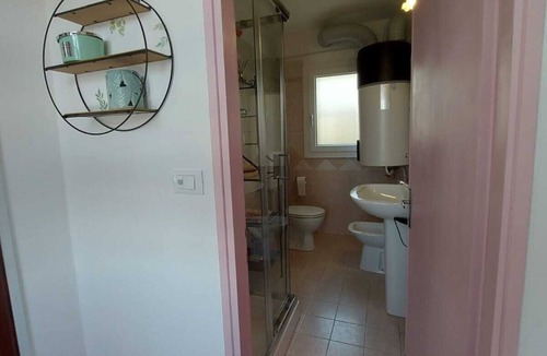 Semonzo Apartment | The Garden holiday apartment: surrounded by greenery, close to flying places