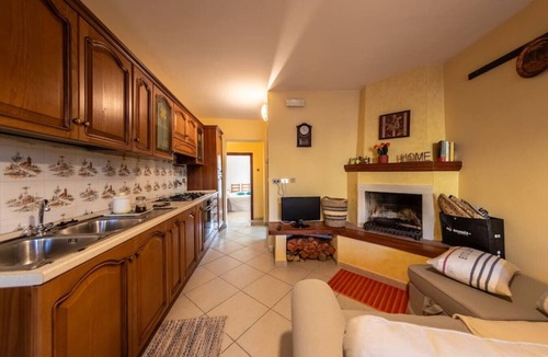 Montemarano Apartment | The Geranium House