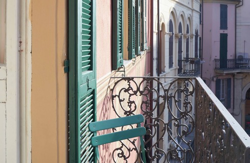 Oneglia Apartment | The House in the Old Center of Oneglia