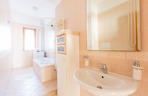 Taranto Apartment | The House on the Porto apartment
