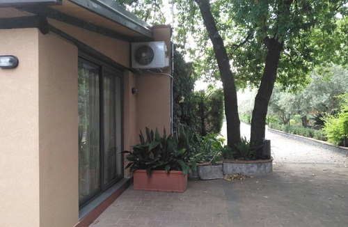 San Giovanni la Punta House | The Oak House
