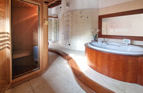 Rione XVIII Castro Pretorio House | The Place 217