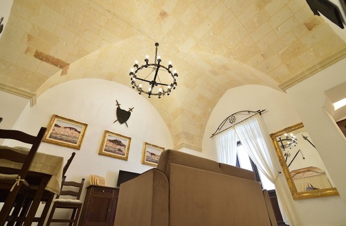 Oria Historic Centre House | The Sala delle Armi, Oria BR, Puglia, Italy
