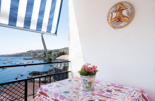 Capo Mulini Apartment | THE TERRACE OF CAPOMULINI panoramic house on the sea of Acireale at the foot of Etna