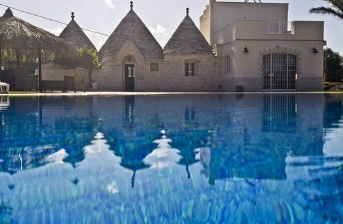 Monopoli Villa | Tipical Trulli villa with swimming pool