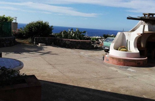Pantelleria Villa | TRAMONDO DAMMUSO WITH AIR CONDITIONING
