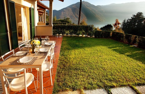 Tremezzo Apartment | Tremezzo residence apartment no 3 with pool and spa by Italian Apartments
