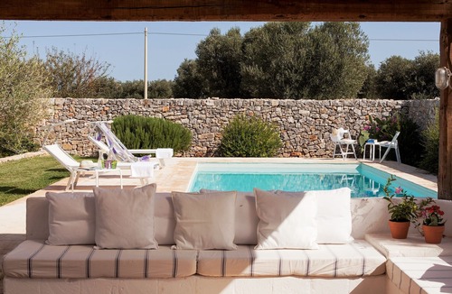 L'Assunta House | Trulli Sant'Oronzo: private pool, olive trees and sandy beaches at your doorstep