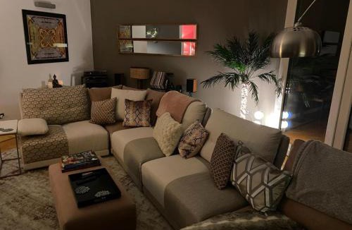 Riva Apartment | Two Palms
