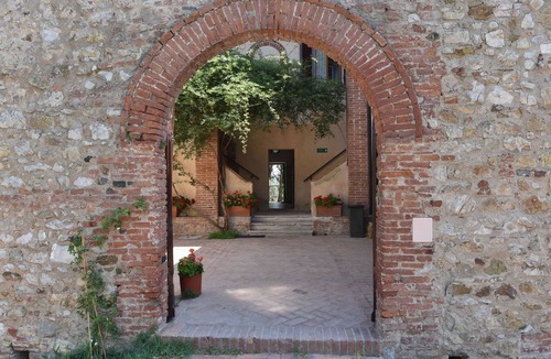 Santo Apartment | Two-room Apartment 1 Borgo Fattoria Tenuta il Santo Monticiano Siena
