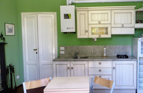 Erba Apartment | Two-room apartment in a villa near Como