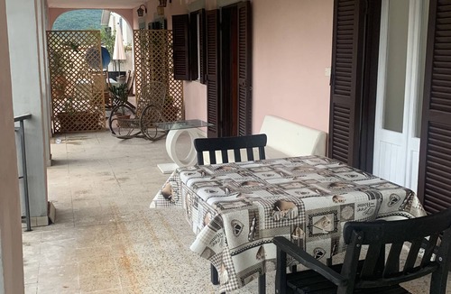 Pozzaglia Sabina Apartment | two-room apartment with terrace on Lake Turano
