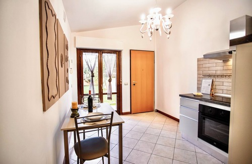 Terni Apartment | Two-room apartment with private garden 4 km from Marmore Falls.