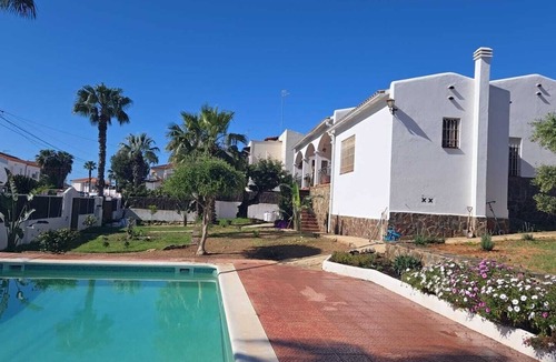 Cunit House | Typical ibiza-style family villa with large swimming pool 15 mn from Sitges