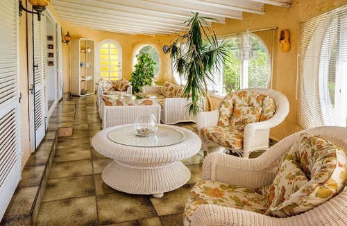 La Colina Villa | Unique, tropical garden swimming pool+private parking,bbq,TV DTD+satelite,Wifi,Netflix