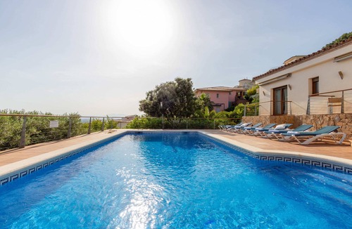 Palau-Saverdera House | V024 - Villa Colina