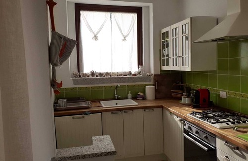 Posada House | Vacation house with garden within walking distance of the beach.