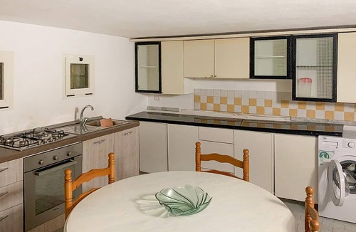 Calalunga-Pietragrande Apartment | Vacation apartment with private garden and separate entrance in Montauro (Catanzaro province), on on