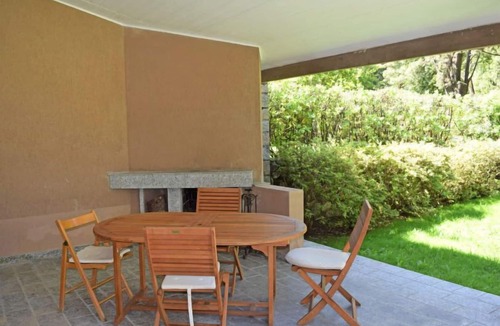 Porto Valtravaglia House | Vacation home Alpina by Interhome
