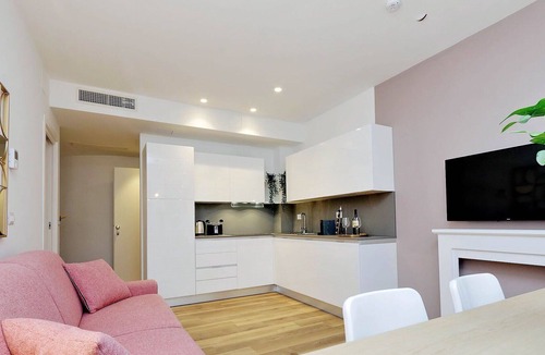 Rione XVIII Castro Pretorio House | Vacation Home in Rome with 1 bedrooms sleeps 4
