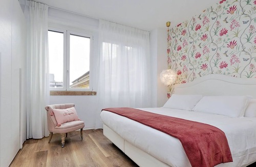 Rione XVIII Castro Pretorio House | Vacation Home in Rome with 1 bedrooms sleeps 4