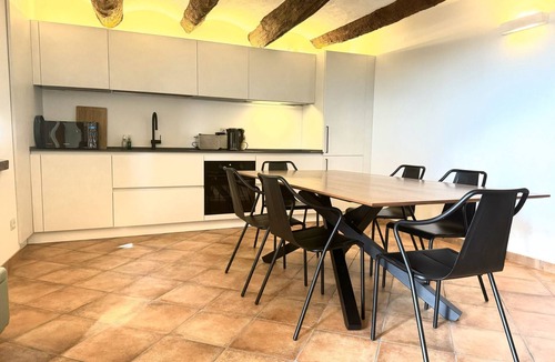 Montemagno House | Vacation Home "Vicolo 10" with Private Balcony & Wi-Fi