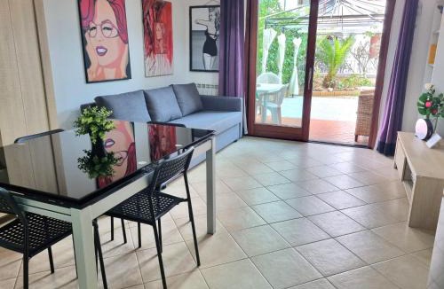 Olbia Apartment | ValeValeHome - home gallery with fully equipped kitchen, reserved parking, big garden