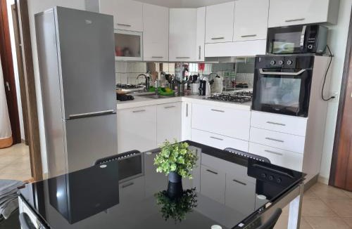 Olbia Apartment | ValeValeHome - home gallery with fully equipped kitchen, reserved parking, big garden