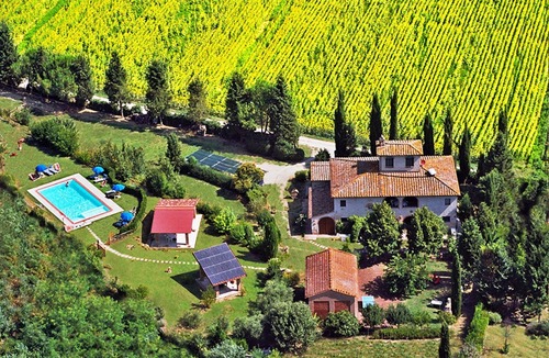 Toiano Villa | Vallacchi bed and breakfast Tuscany accomodation perfect for relaxing free wifi