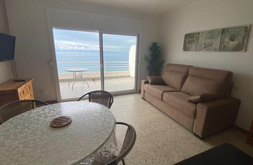 Almadraba-Canyelles Apartment | Verones 2b