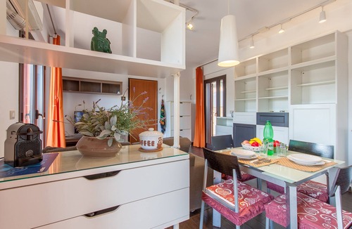 Picanello-Ognina-Barriera-Canalicchio Apartment | Vicerè Apartment With AC and Wi-Fi, Catania, Italy