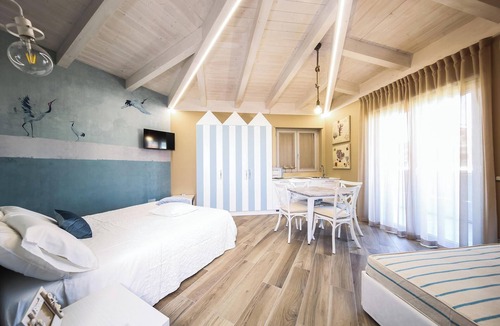 Marina di Altidona House | Vicolo Malavolta 7 Rooms and Suites