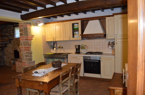 Civitella in Val di Chiana Villa | Villa wi-fi pool for up to 8 people Arezzo pets accepted